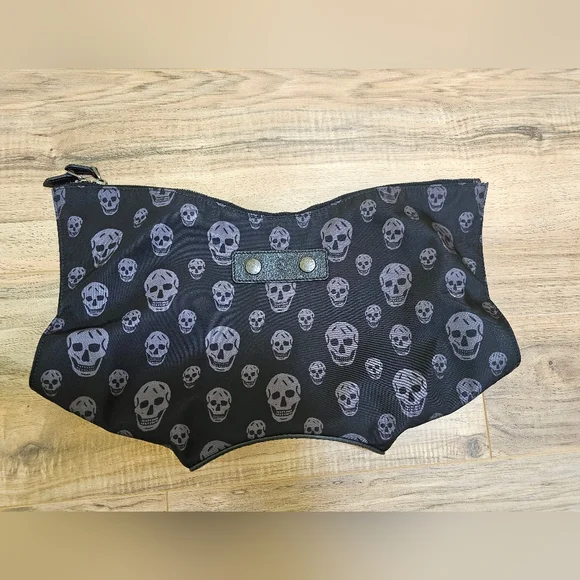 Alexander McQueen - Faithful De-Manta Skull Clutch - Picture 5 of 17